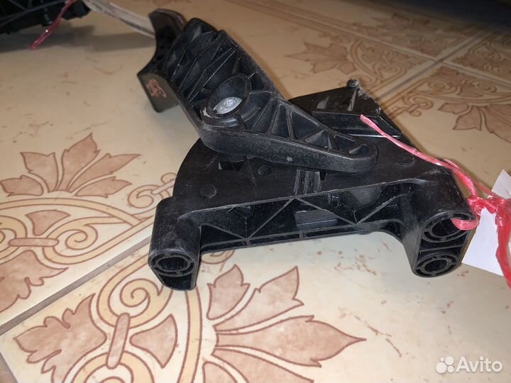 Педаль газа Opel Zafira B/ Astra H