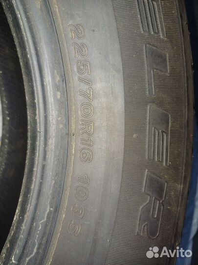 Bridgestone Dueler H/T 687 225/70 R16
