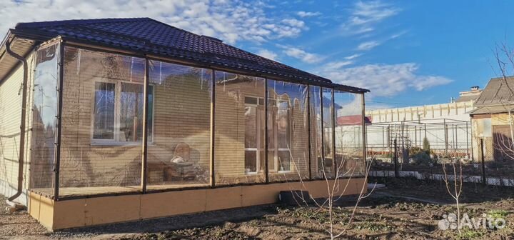 Мягкие окна для беседок и летних кафе