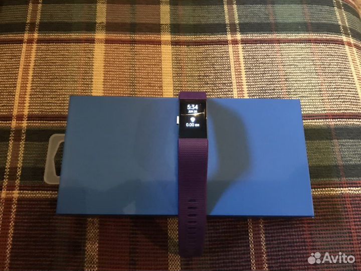 Фитнес-браслет Fitbit Charge 2