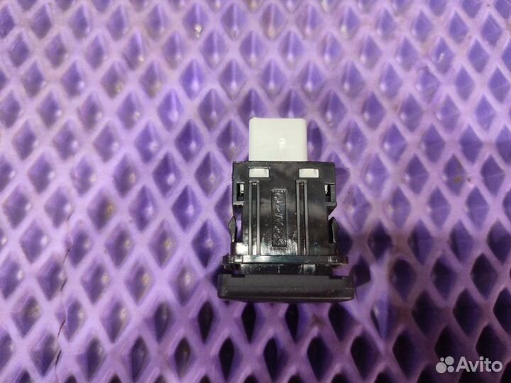 Кнопка Mitsubishi Outlander GG2W-0100934 4B11 2014