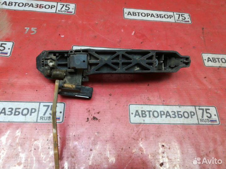 Ручка двери внешняя задняя правая Toyota Prius