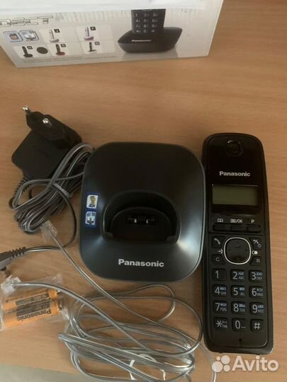 Телефон panasonic KX-TG1611RU, новый