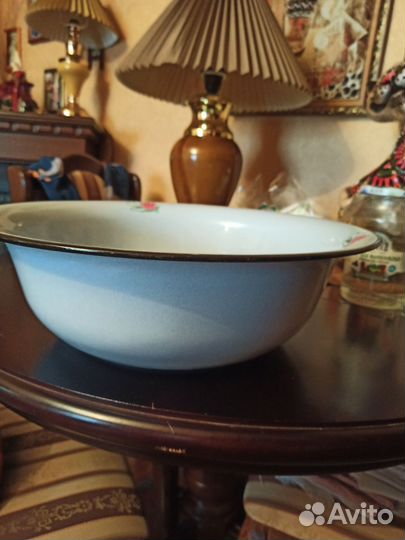 Кастрюля эмалированная бу