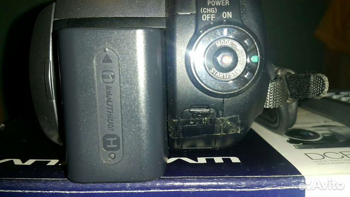 Видеокамера Sony DCR-SR220E