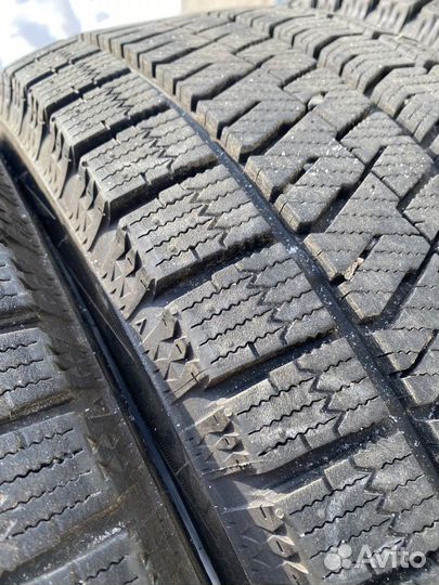 Bridgestone Blizzak VRX2 205/55 R16