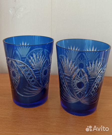 Стаканы и конфетница