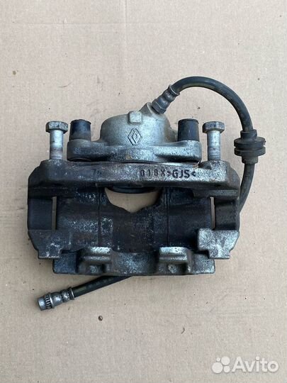 Суппорта передние Renault Duster