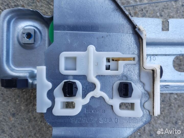 Стеклоподъёмник передний левый Peugeot 3008