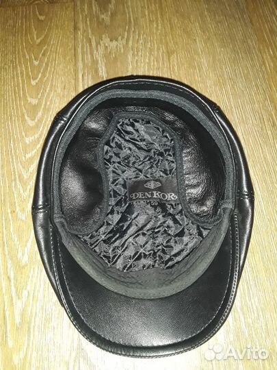 Мужская кожаная кепка