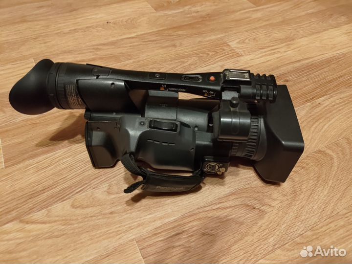 Видео камера Panasonic 3CCD