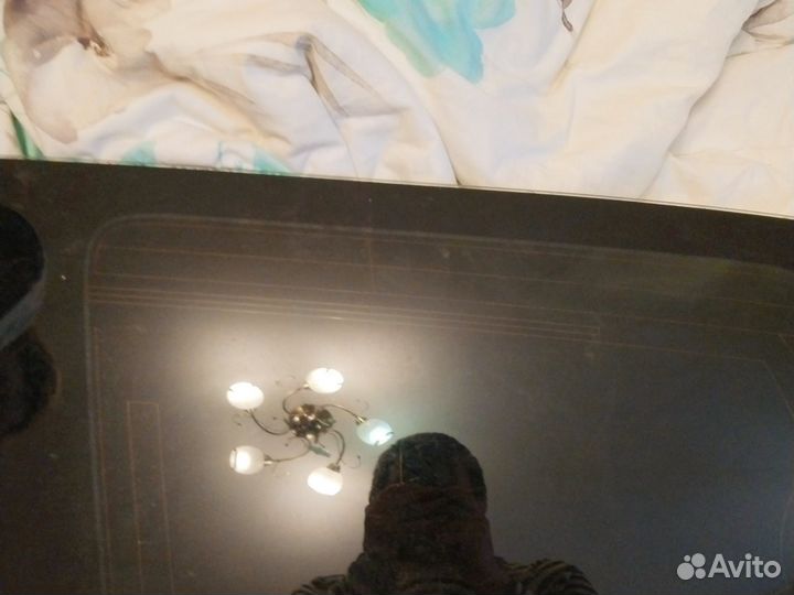 Стекло Land cruiser (левое заднее)