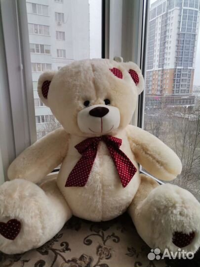 Продам очень красивого медведя, большой, новый