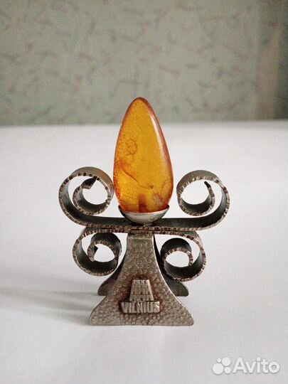 Сувенир СССР Вильнюс с янтарем