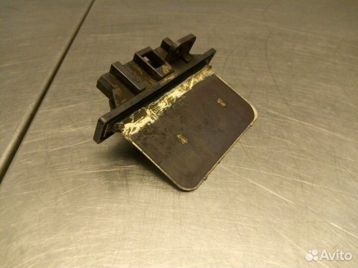 Резистор печки Nissan Serena 1 C23M GA16DE