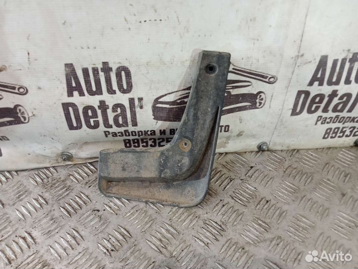 Брызговик задний левый kia rio 3