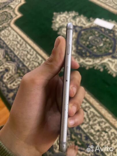 iPhone 6S, 32 ГБ
