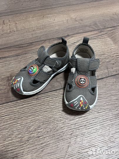 Сандали для мальчика в сад