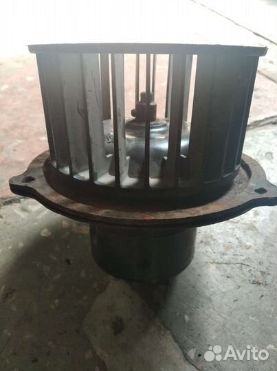 Моторчик печки Газ-24