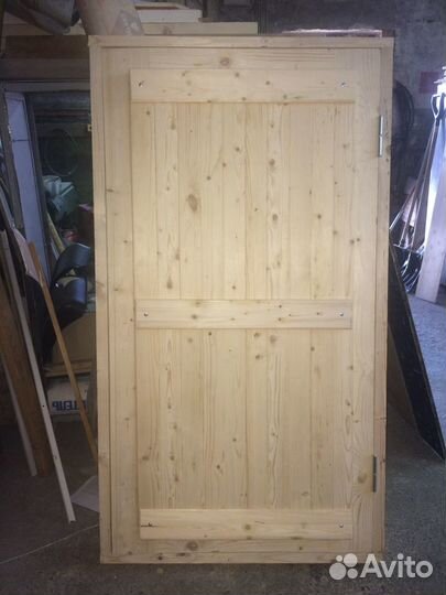 Дверь в баню