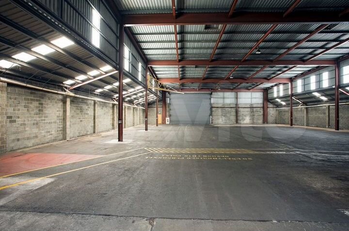 Продам складское помещение, 1800 м²