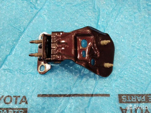 Петля багажника Хайлендер 2 левая б/у