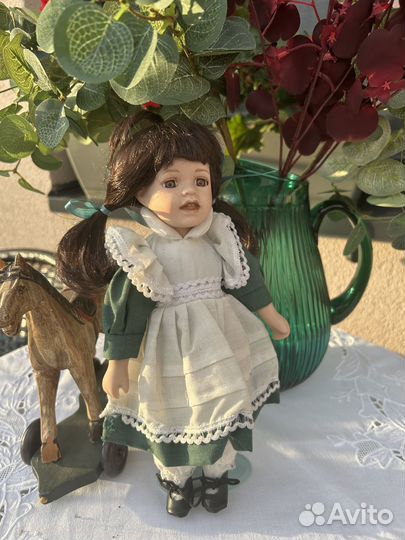 Фарфоровая кукла SFK, Германия
