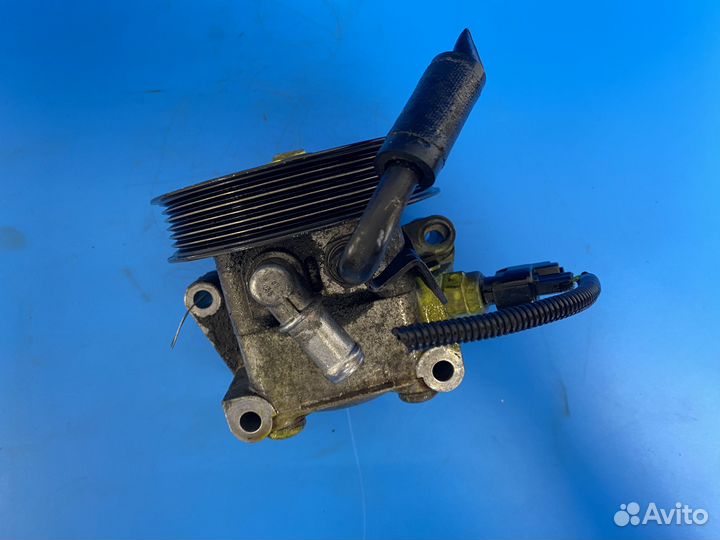 Насос гура Ford Focus 2 hxda 2008 (б/у) 1.6