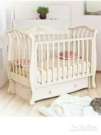 Комплект детской мебели кровать + комод