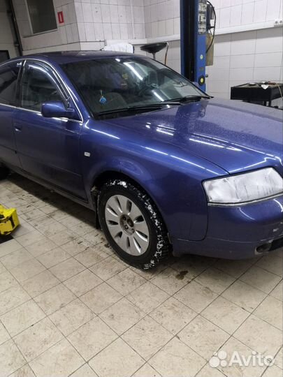 Слесарь моторист