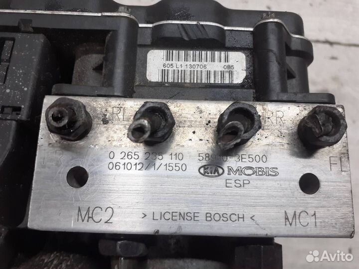 Блок ABS (насос) Kia Sorento