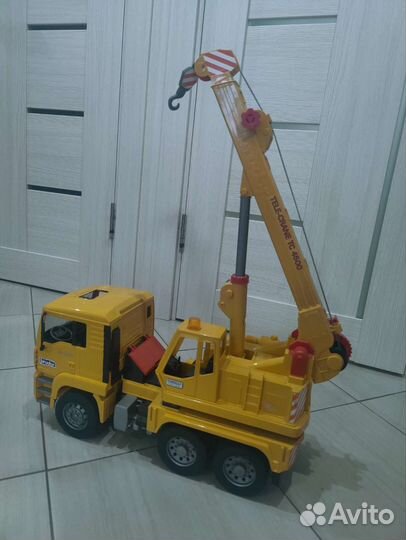 Подъемный кран bruder