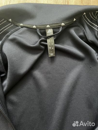 Спортивный костюм adidas