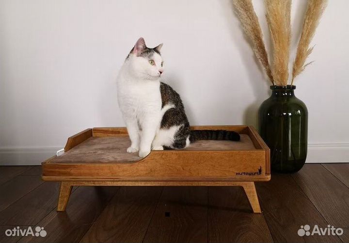 Лежанка для кошек / домик