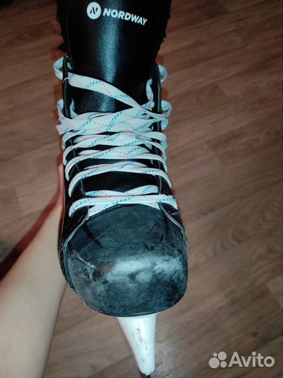 Коньки хоккейные 40 размер