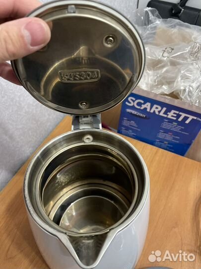Электрический чайник scarlett