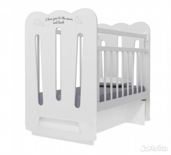 Детская кроватка с маятником новая