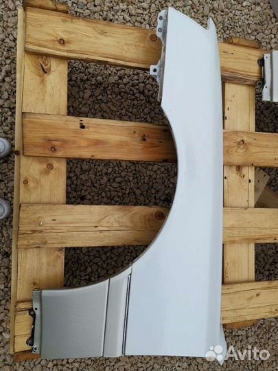 Крылья Toyota Crown 150