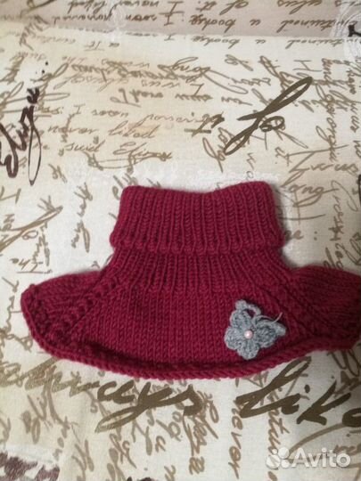 Комплект: шапочка, манишка и варежки