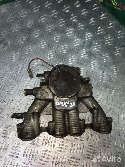 Впускной коллектор Audi 80