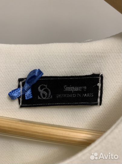 Платье белое из плотной ткани не просвечивает