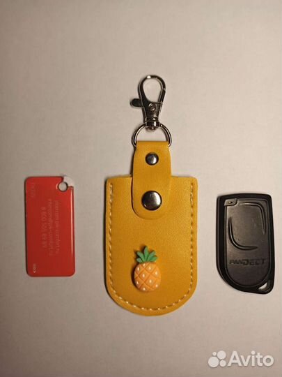 Чехол-брелок пик ананас