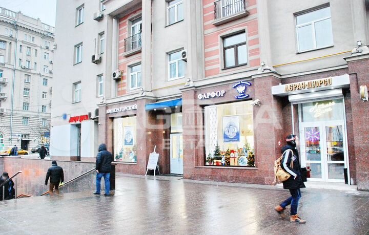 613,7 кв.м/Аренда торгового помещения/цао/Земляной