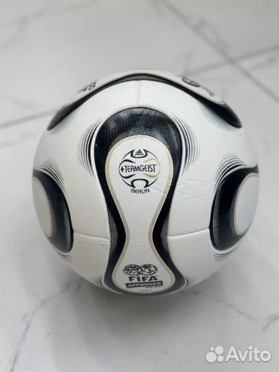 Футбольный мяч adidas teamgeist WorldCup 2006ориг