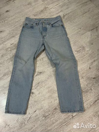 Женские джинсы levis 501