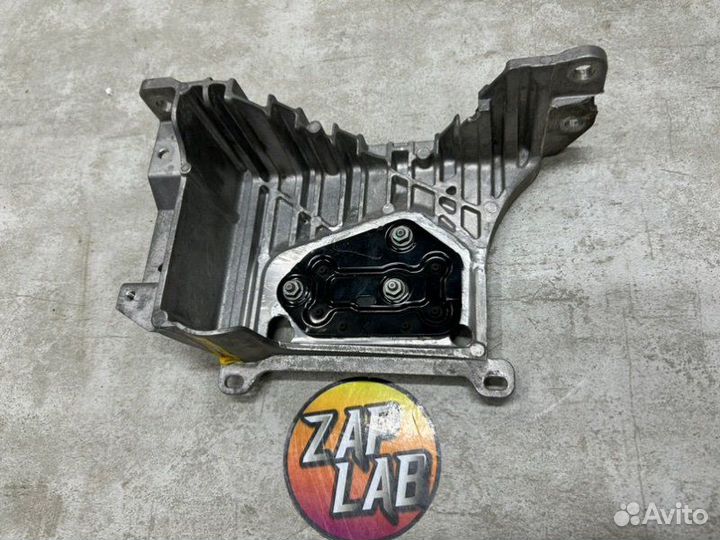 Кронштейн компрессора пневмоподвески Dodge Ram