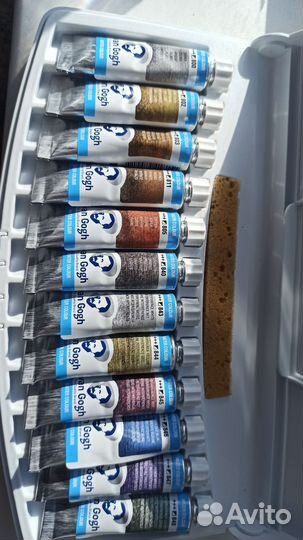 Акварельные краски van gogh. Metallic & Interferen