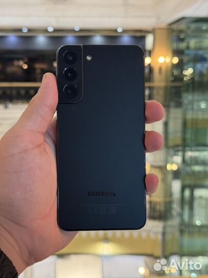 Samsung Galaxy S22+, 8/256 ГБ