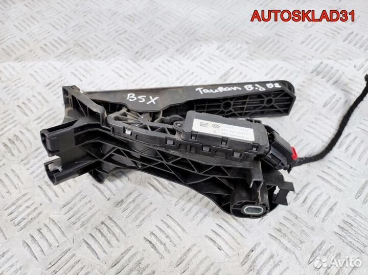 Педаль газа Volkswage Touran 2.0 BSX 1T1721503H