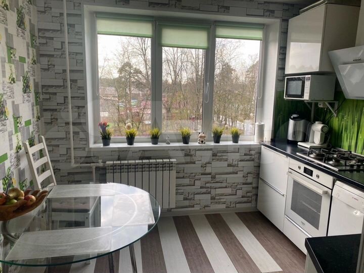 3-к. квартира, 76 м², 4/5 эт.
